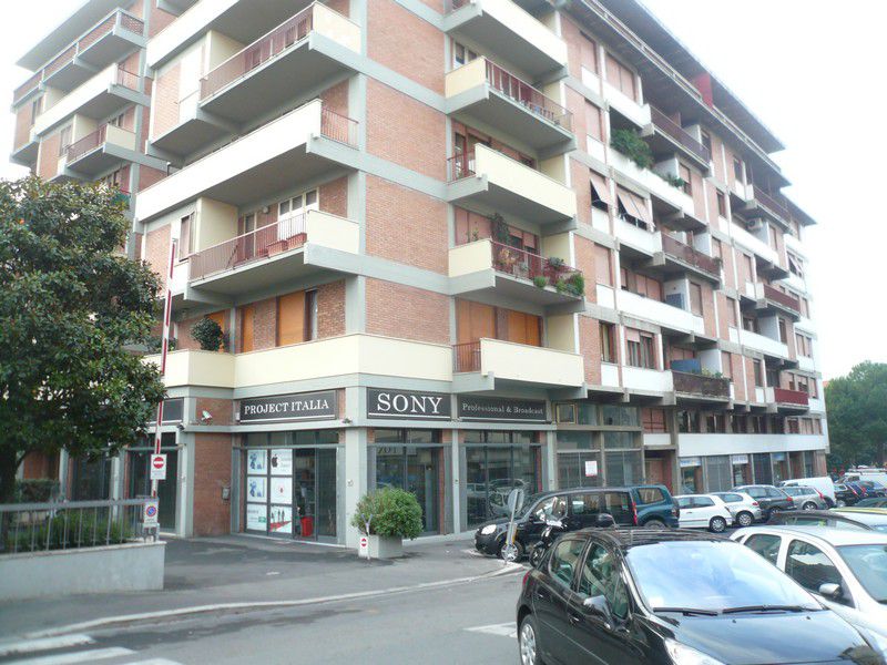 Negozio Via Pacini 36